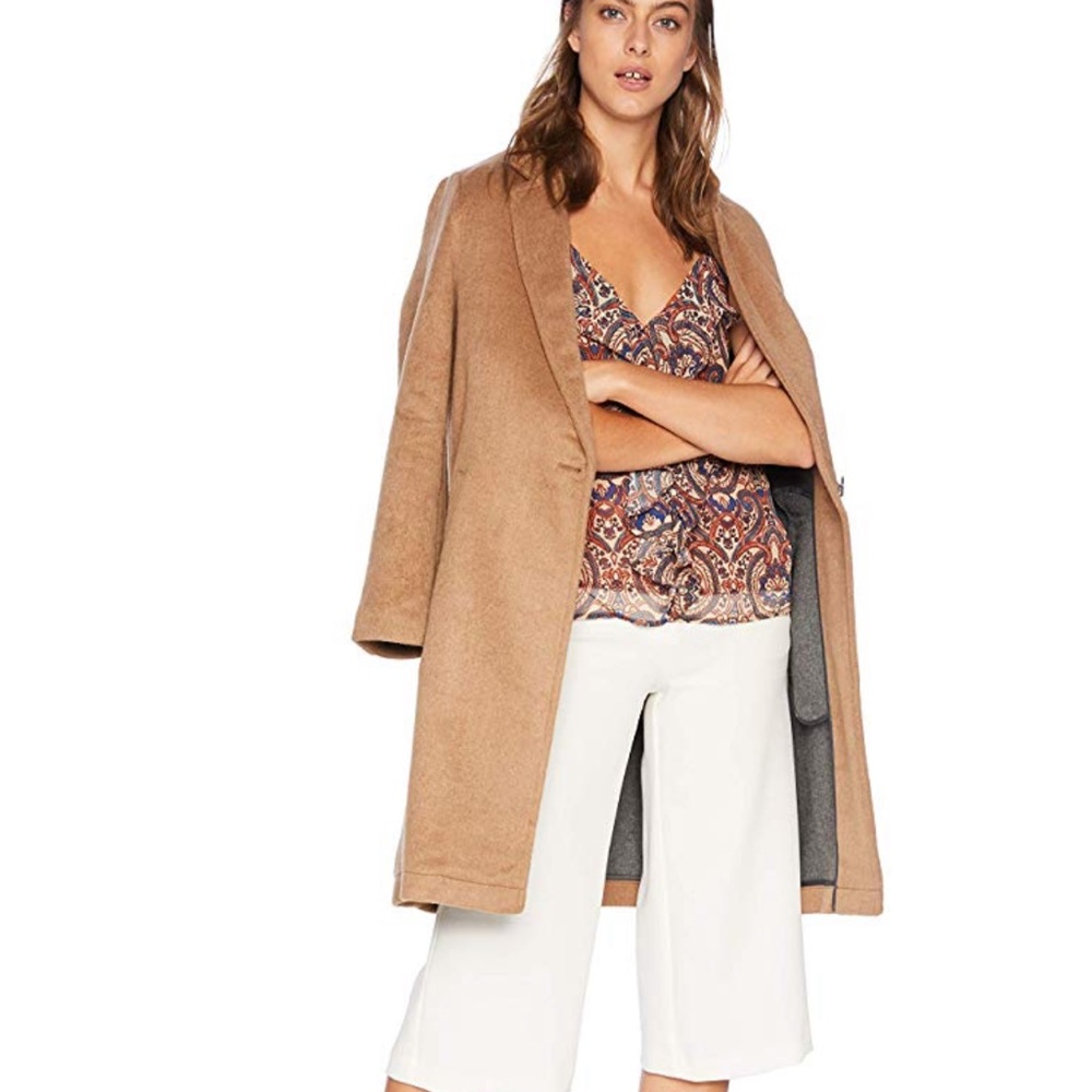 Cupcakes and Cashmere Jueleta Ruffle Blouse